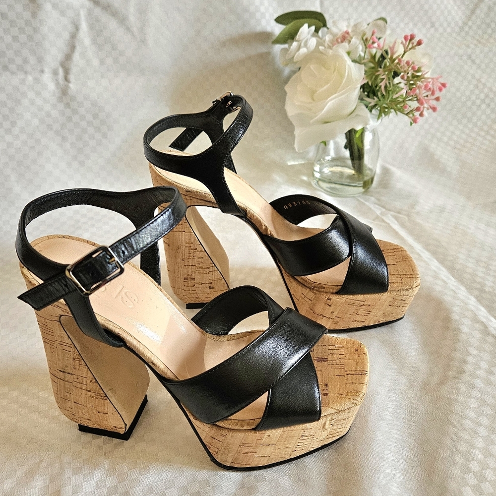 NDS Women's Italy's Si Rossi Black Leather Sandals Pump Heels Size 5 US